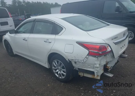 2014 Nissan Altima 2.5 S z USA, uszkodzony, nr VIN 1N4AL3AP2EC162068